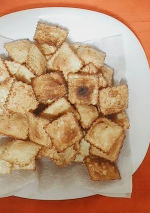 Una foto de Ravioles fritos con lactonesa
