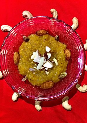 A picture of Moong dal halwa.