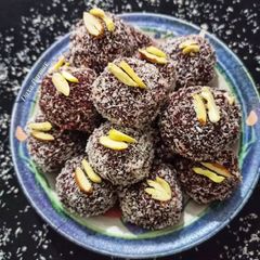 A picture of Beetroot Coconut Ladoo.