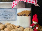 Una foto de cookies de nueces