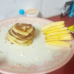 A picture of Apple pan cake.