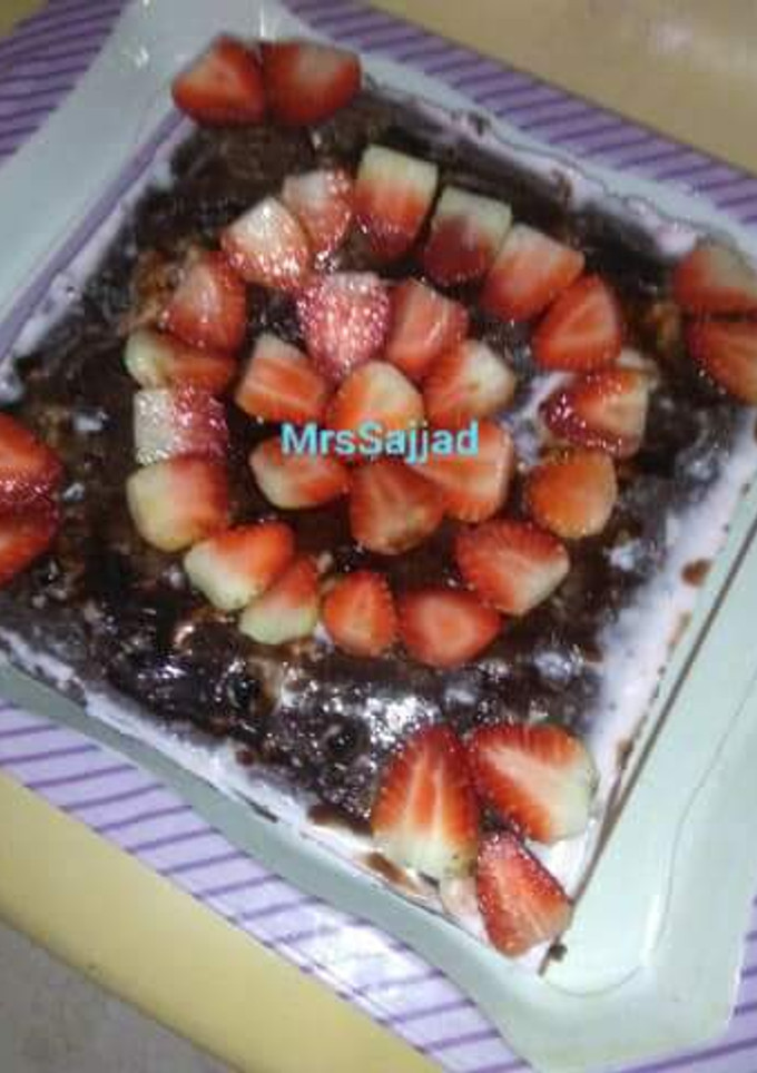 A picture of Poke Cake.