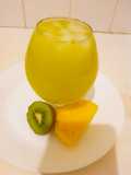 Kiwi and pineapple juice