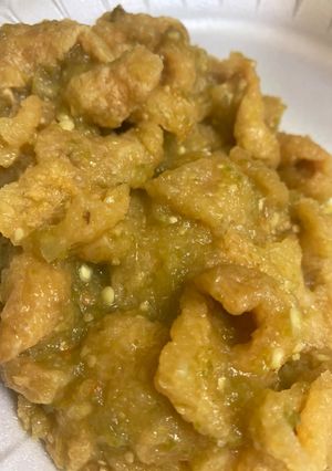 Una foto de Chicharrón en salsa verde
