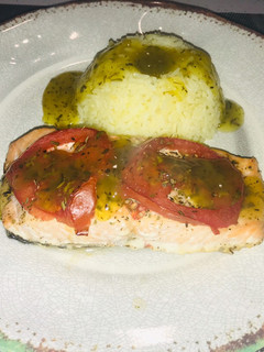 Una foto de Salmón al estragón