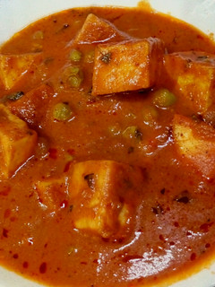 பன்னீர் பீஸ் மசாலா (paneer peas masala recipe in tamil) செய்முறை முக்கிய புகைப்படம்