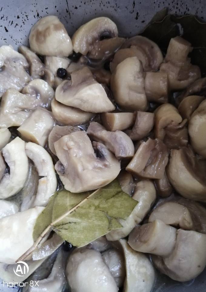 Шампіньйони мариновані