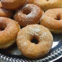 A picture of "Daddy" Doughnuts.