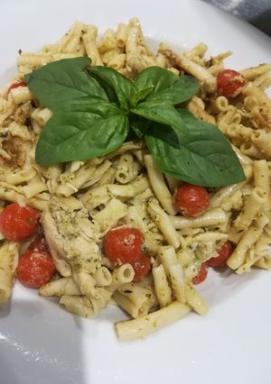 A picture of Basil with Tomato cocktail macaroni.