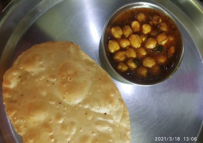 Punjabi chole bhature