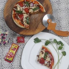 10mins keema pizza in a kadhai A picture of 10mins keema pizza in a kadhai.