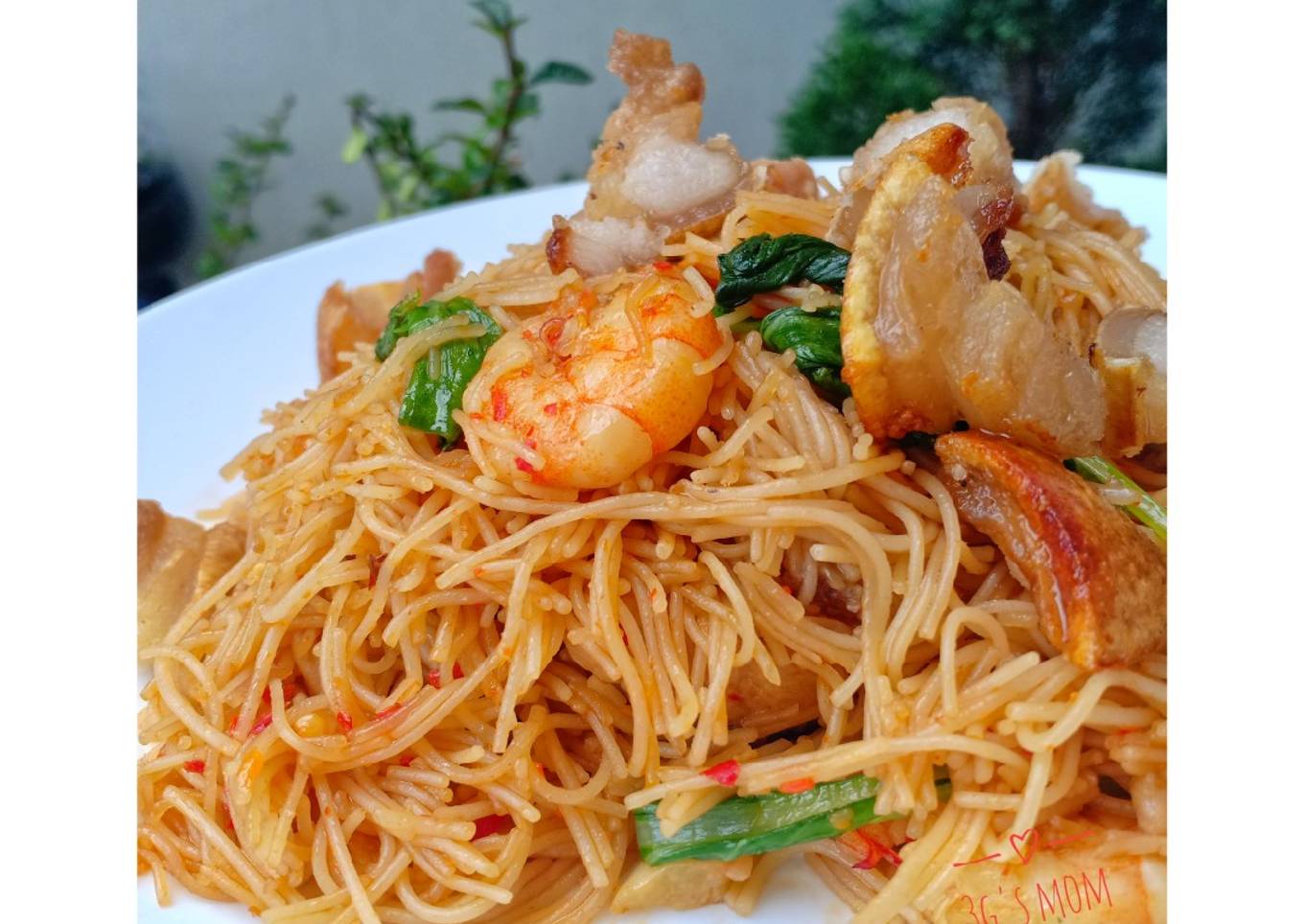 Mie hun goreng babi