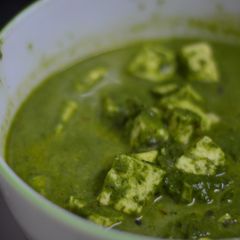 A picture of Palak paneer.