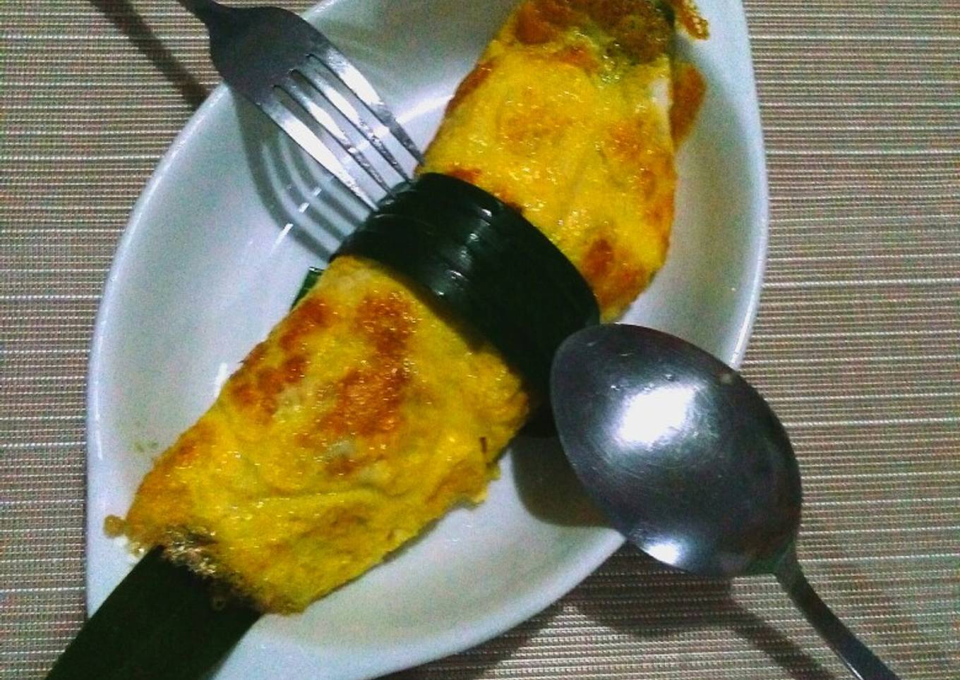 Arem-arem Berselimut Telur