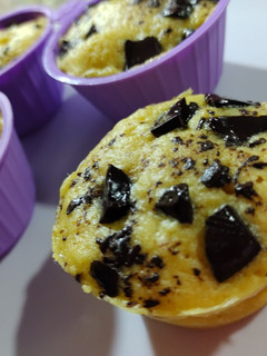 Una foto de ~Muffins 🧁🧁de vainilla y chocolate express keto🧁🧁~