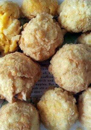 A picture of emahs fried Mac and cheese.