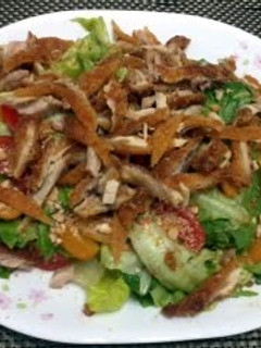 A picture of LG FRIED CHICKEN SALAD.