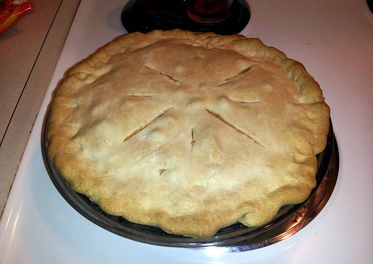 Steps to Prepare Tastefully cheesy chicken pot pie