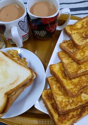 A picture of Namkeen Toast.