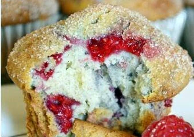 raspberry white cocolate muffins