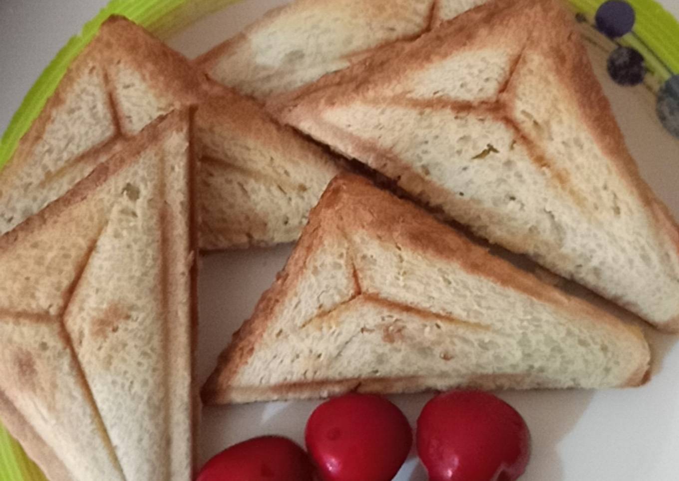 Peanut butter and banana sandwich #kiambu_festivities_authormara