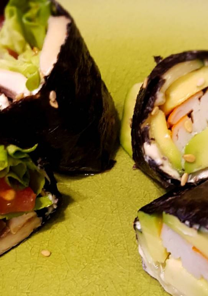 Una foto de Rollitos Wakame