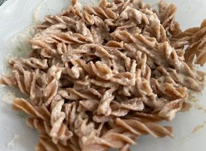 Una foto de Pasta de trigo de espelta con salsa de shiitake