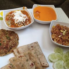 A picture of Punjabi Lunch.