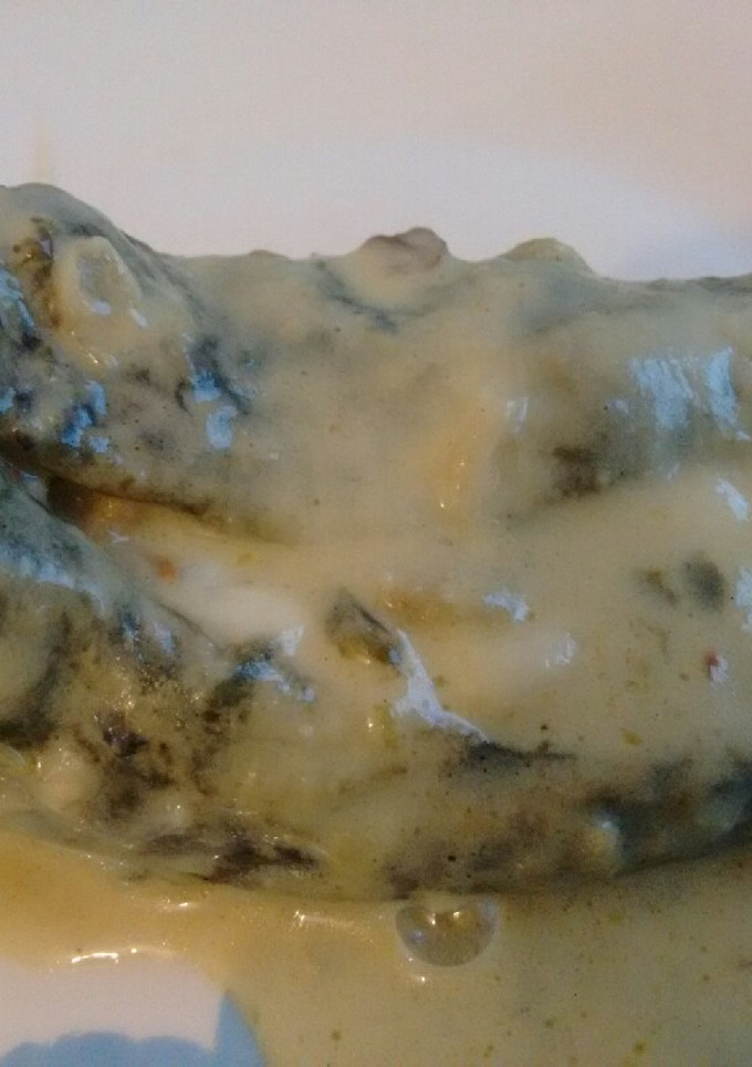 Una foto de Chiles rellenos a la crema