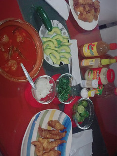 Una foto de Caldo de camarón 🍤