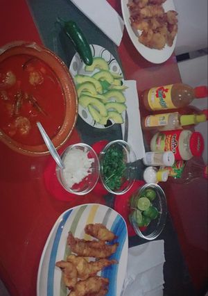 Una foto de Caldo de camarón 🍤