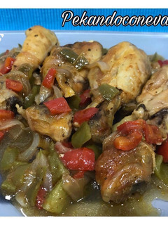 Una foto de Pollo al chilindrón en Crock Pot
