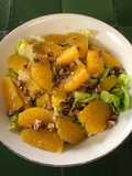 Ensalada con naranja y nueces ©