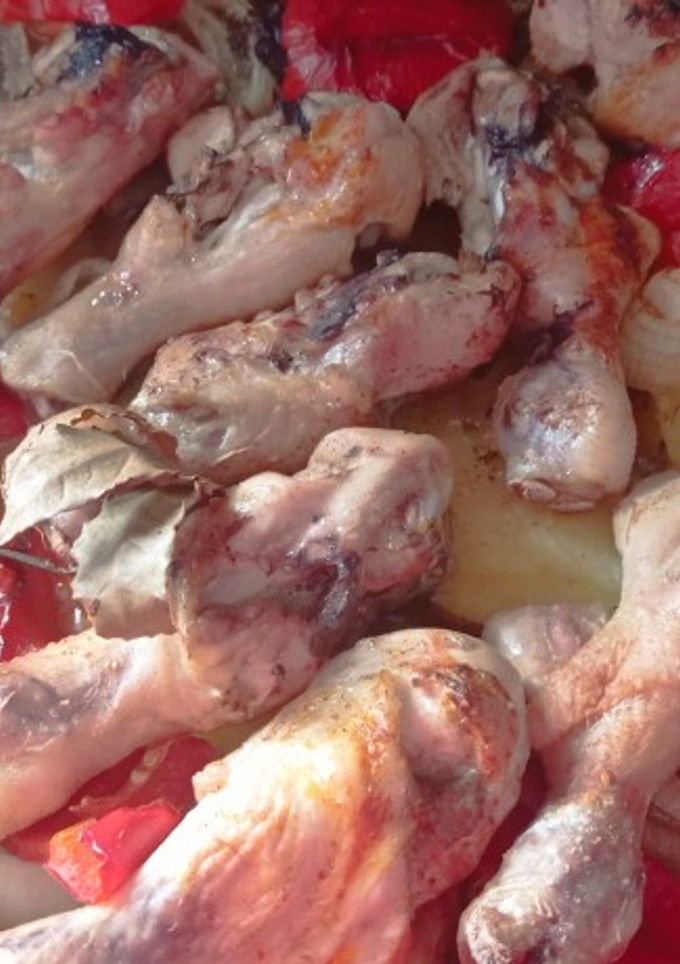 Una foto de Muslitos de pollo al horno