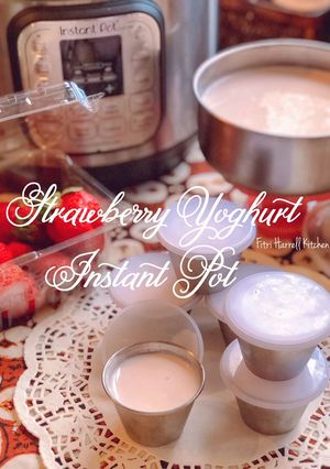 Foto resep Homemade Strawberry Yoghurt (masak instant pot)