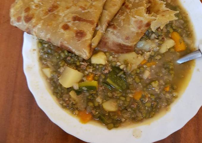 African food Ndengu Chapati
