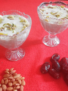 A picture of Instant talbeena (barley and dates porridge).