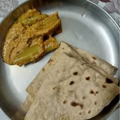 A picture of Bhaji Chilli Curry.