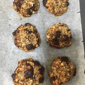 Galletas de avena, plátano maduro y chocolate