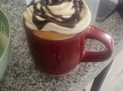 Una foto de cafe helado en la licuadora