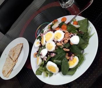 Fresh, Make Recipe Egg salad and crispy tortilla Delicious and Healthy