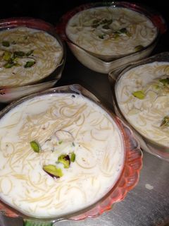 मीठी सेवई (Meethi sevai recipe in hindi) रेसिपी मुख्य फोटो