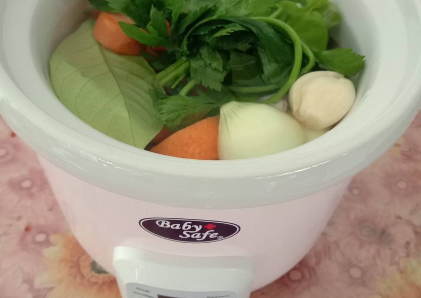 Kaldu Ceker Ayam (MPASI) Slowcooker