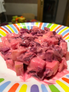 Una foto de Ensalada de remolacha enamorada💗