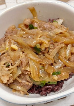 黑米極鮮牛丼 的食譜成品照片