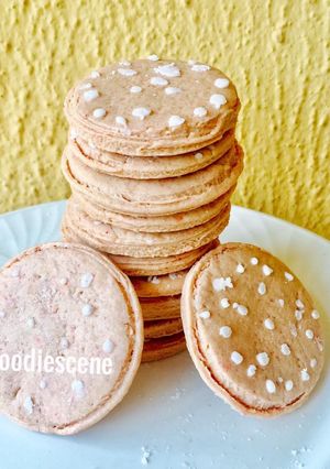A picture of Cookies with icing design.