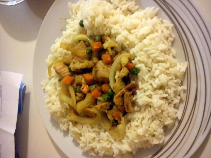 Easy Steps to Make Recipe Honey &amp;amp; Lemon Chicken on a bed of rice that is Really Delicious, Can Spoil the Tongue}