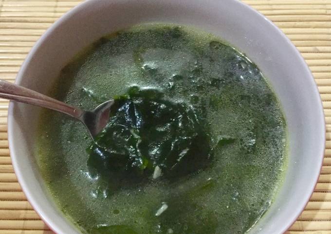 Cara Gampang Menyajikan Myeok Guk (Sup Rumput Laut ala Korea) yang Enak