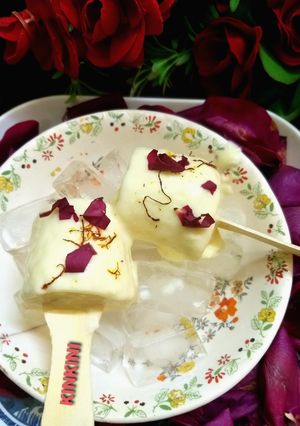 ঠান্ডাই কুলফি (thandai kulfi recipe in bengali) রেসিপির প্রধান ছবি