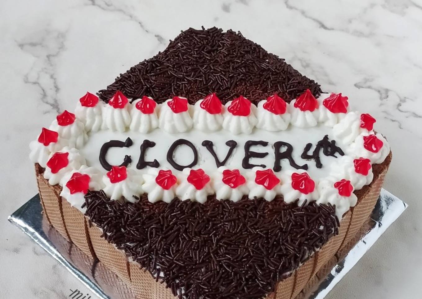 Cara Gampang Menyiapkan Bolu Meises (Anniversary Clover 4th), Lezat
Sekali